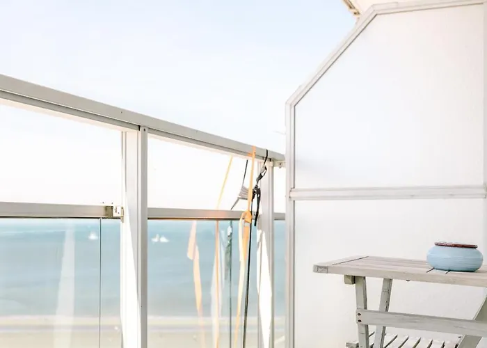 Dare To Be Different *